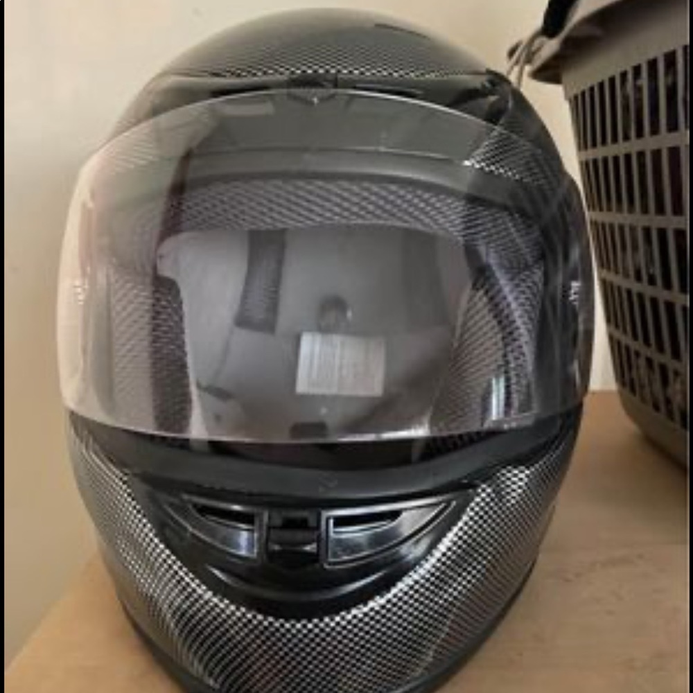 Motorcycle helmet